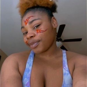 Meet your Posher, Ty